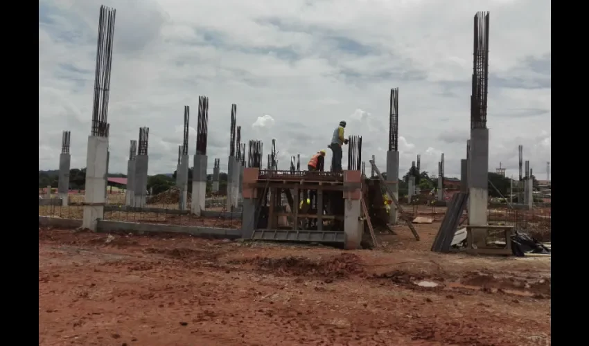 Según expertos por día se pierden 20 millones de dólares debido a la huelga en la industria de la construcción. Foto: Jesús Simmons 