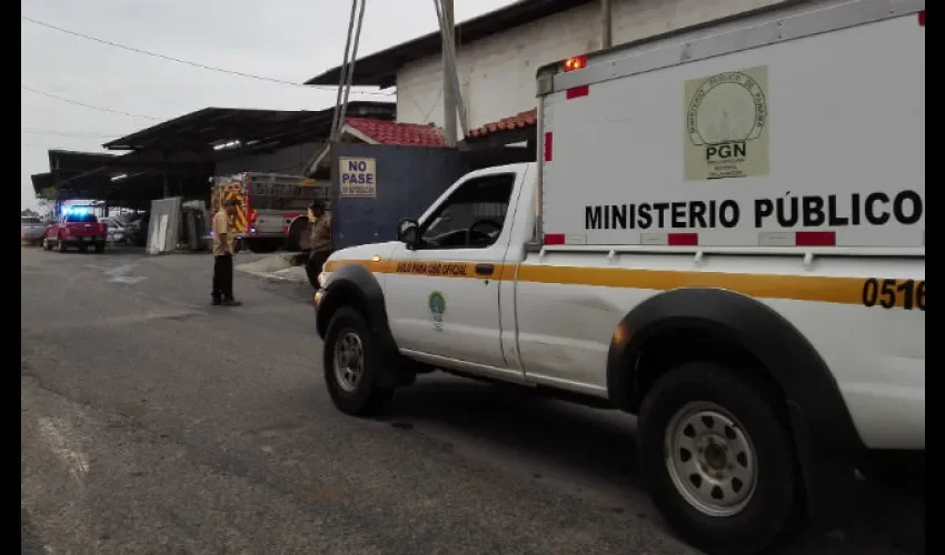 En el lugar del accidente se elaboran materiales de construcción.