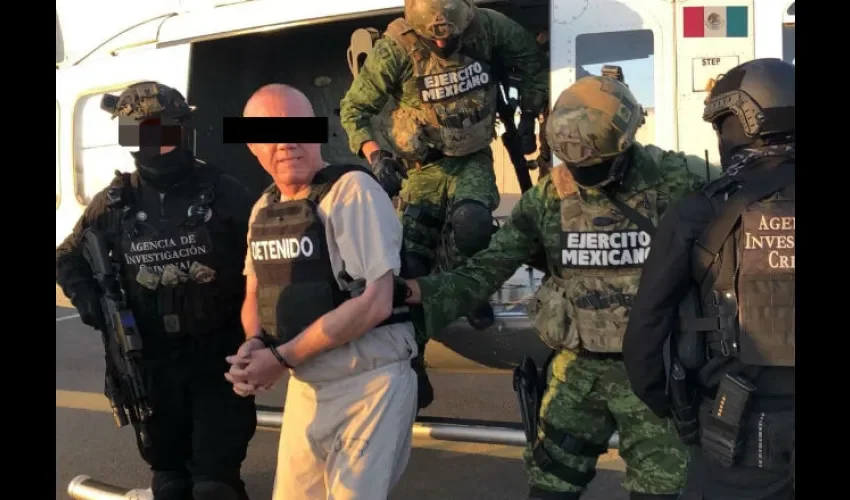 Foto cedida por la Procuraduría General de México del momento del traslado.