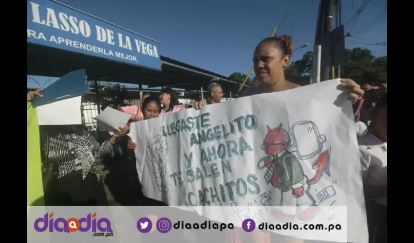 Según padres de familia y docentes, el director es un mal administrador. Foto: Roberto Barrios