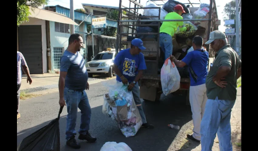 Foto ilustrativa de la recolección de basura. 