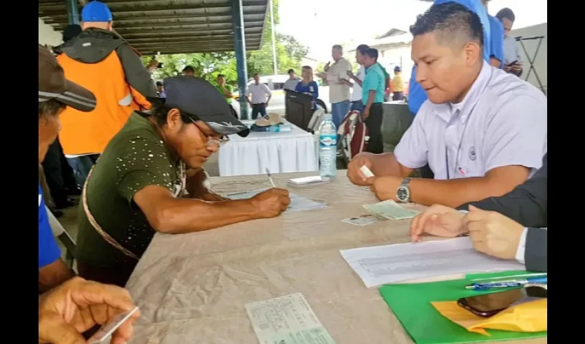 Foto ilustrativa de algunos de los participantes. 