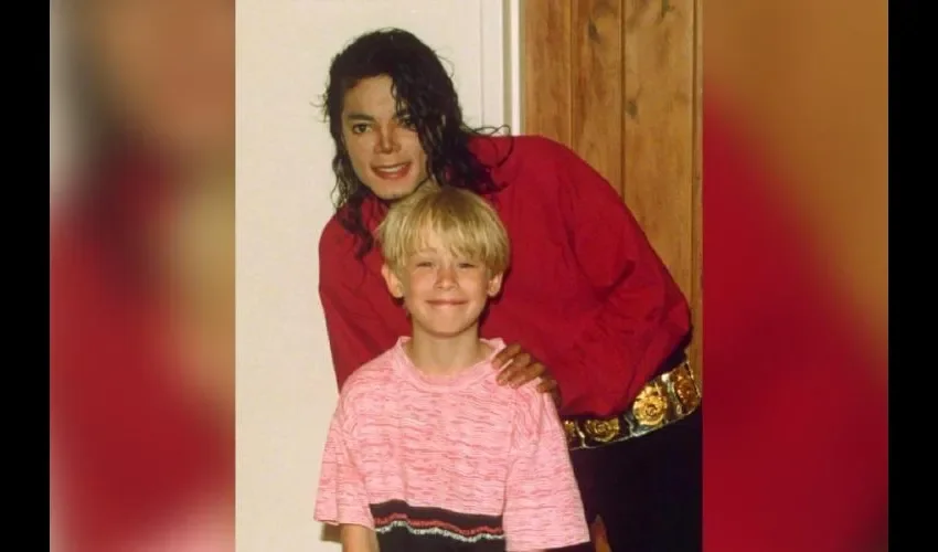 Culkin junto a Michael Jackson. Foto: Archivo