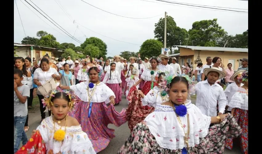 Muchos niños interesados en conocer más del folclor antonero. Foto: Cortesía