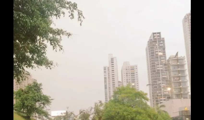 Fuertes lluvias sobre la ciudad de Panamá. 