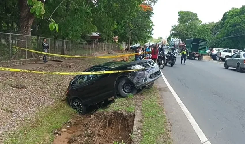 El área fue acordonada por las autoridades. 