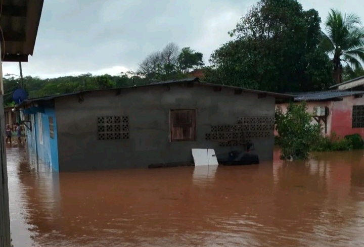 Lluvias dejan afectaciones en las costas de Colón 