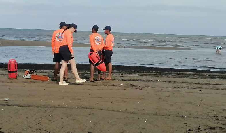 'Cheito' pierde la vida ahogado en un paseo familiar en playa El Uverito  