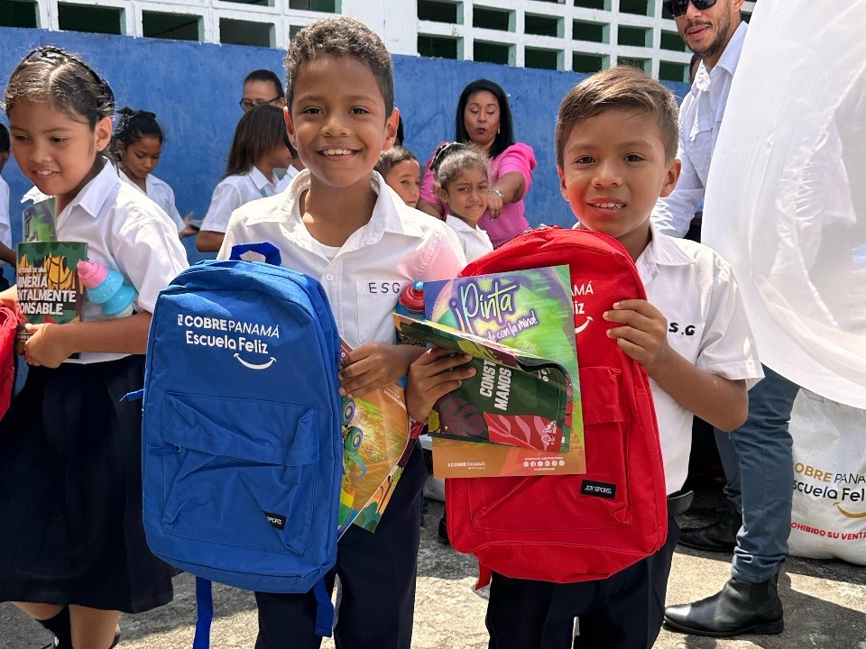 Lanzan proyecto "Escuela feliz" para Colón y Coclé 