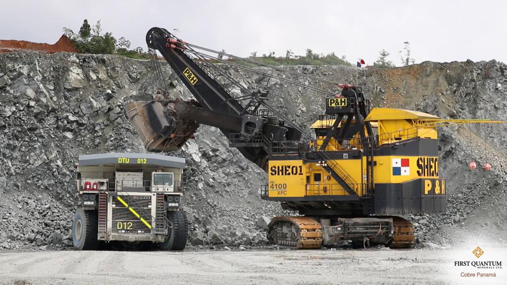 Maquinaria en el proyecto Cobre Panamá