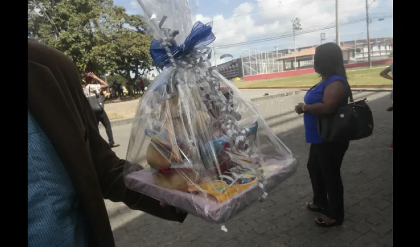 Algunos padres de familia prefieren dar otros regalos. Foto: Roberto Barrios