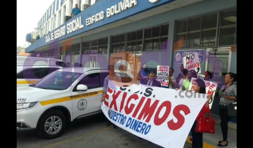 Protesta en el edificio Bolívar.  