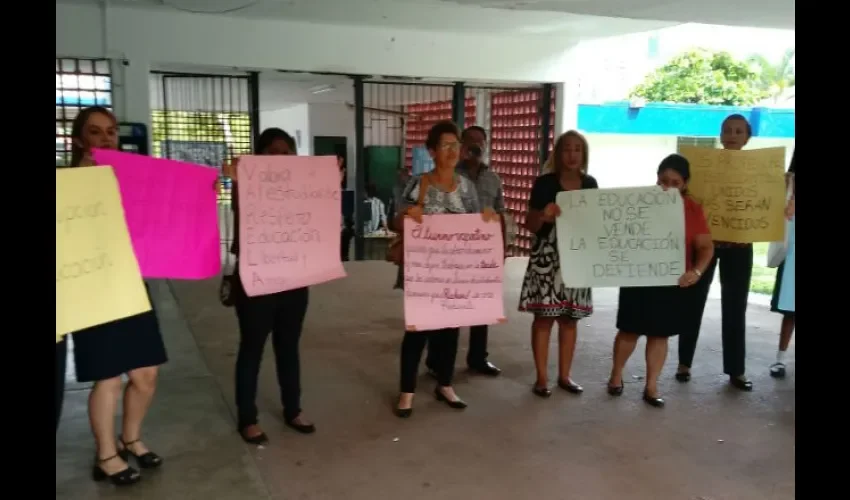 Profesores solo han consensuado un punto de la propuesta hecha por Meduca. Foto: Cortesía