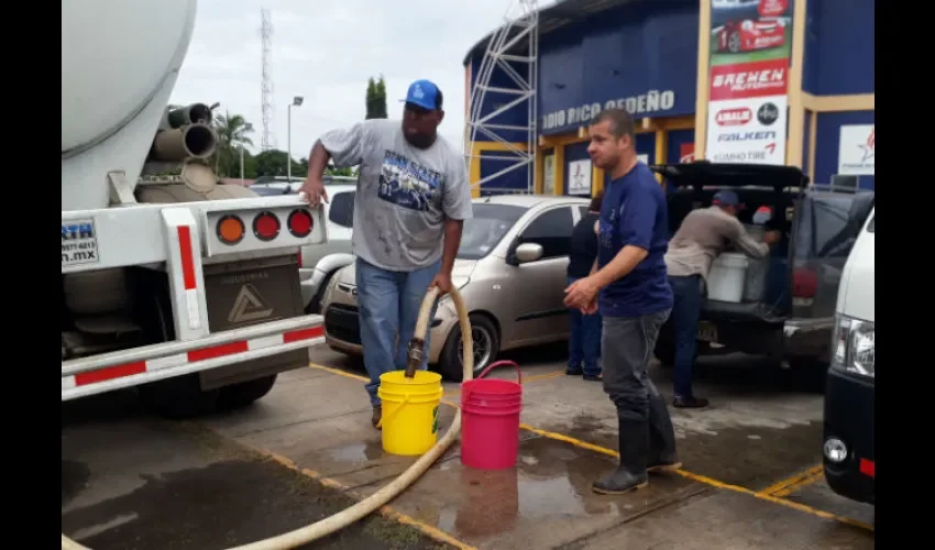 Falta de agua en Chitré. 