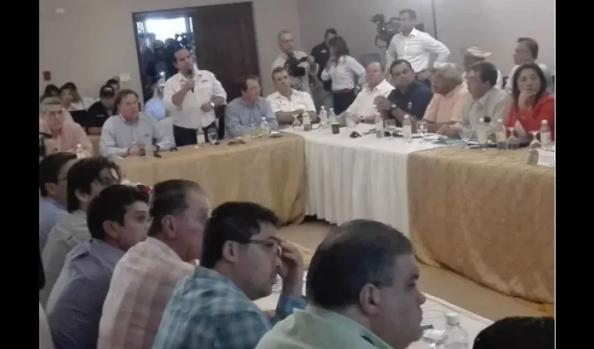 Productores reunidos en Chitré, exigen respuestas al Gobierno.