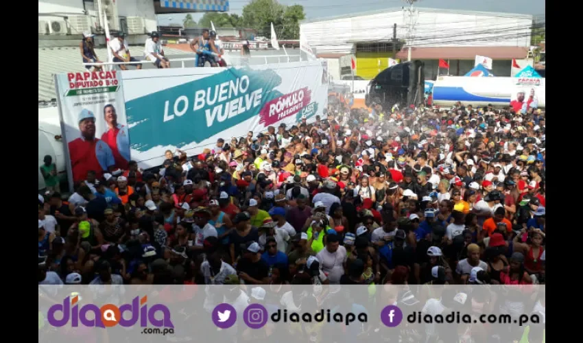 En Juan Díaz lo que sobró fue agua. Foto: Jesús Simmons