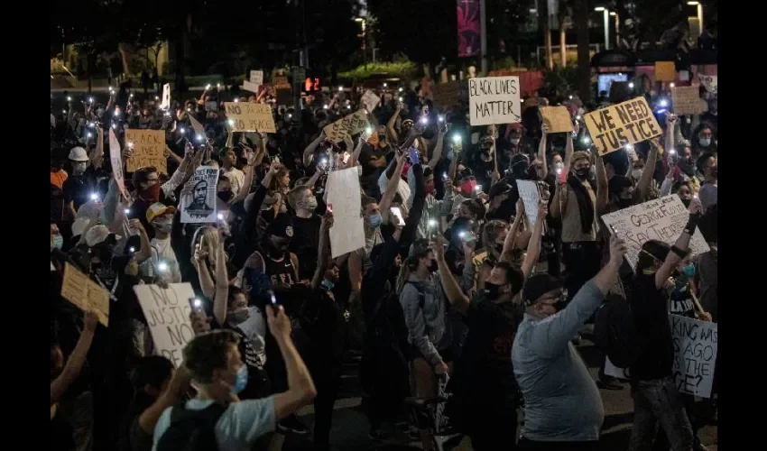 Foto ilustrativa de las protestas en nombre de George. EFE 