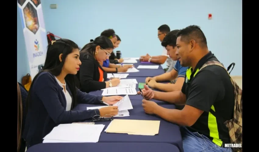 Foto ilustrativa de trabajadores.