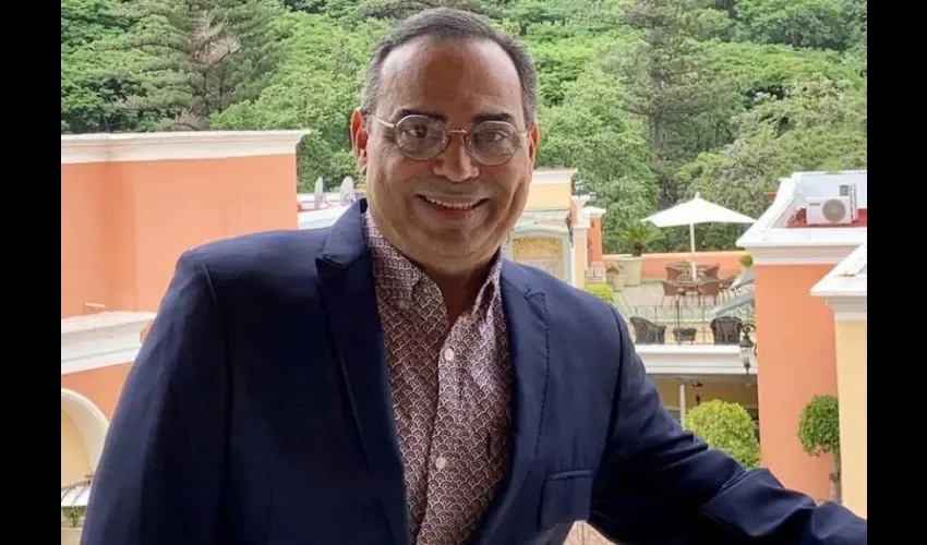 Gilberto Santa Rosa. Foto: @santarosalive 