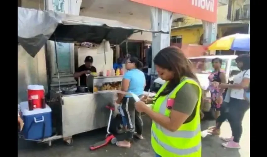 Los colonenses han pedido que los dueños de kioscos cumplan con el ornato de la ciudad.