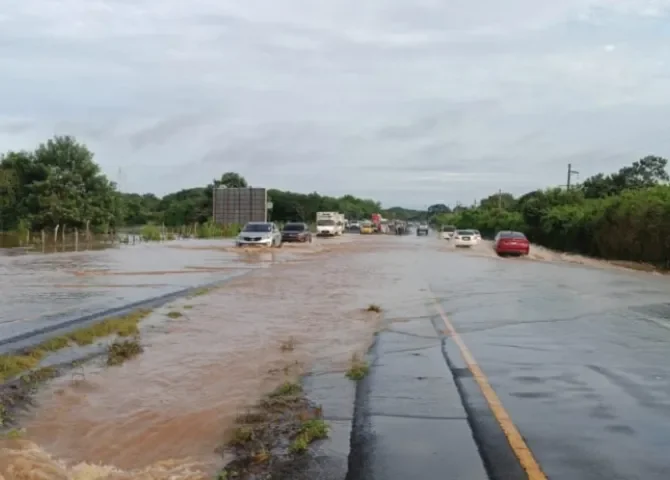   Mal tiempo golpea fuertemente a la provincia de Herrera  